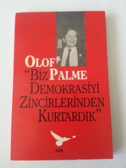 Biz Demokrasiyi Zincirlerinden Kurtardık